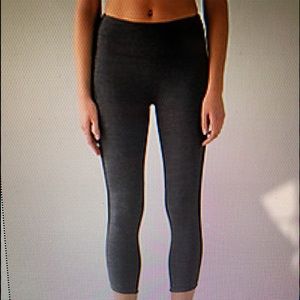 Pre-Loved Lululemon Crop.